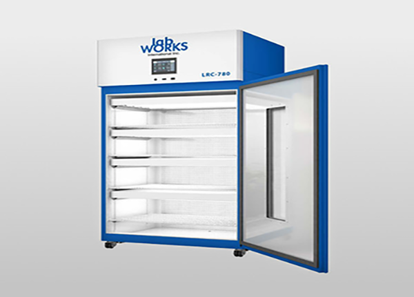 Labtech LRC-780 single door reach-in environment chamber